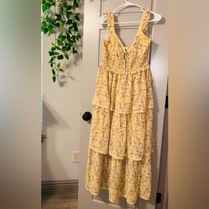 NWT Yellow Floral Lace Trim Detail Maxi Dress